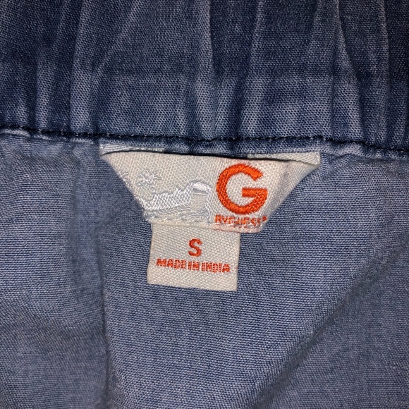 Blue denim crop top - Picture 2 of 3